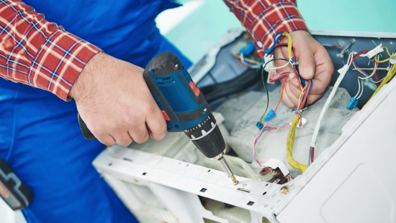 Gölmarmara Beko Beko çamaşır makinesi kart tamiri – Su almama arızası orijinal parça ile giderildi. - Teknik servis örneği